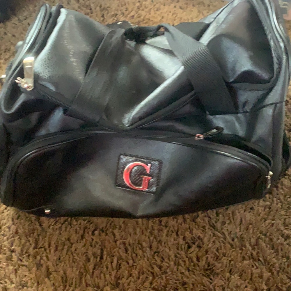 GUESS roller travel duffle